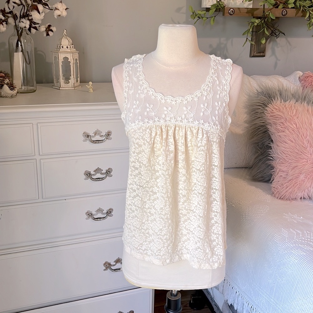 Romantic Beige Lace Sheer Flowy Top Womens Small Romantic Tank Cami